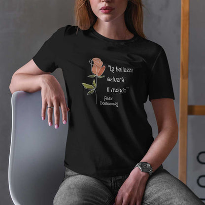 maglietta nera da donna con scritta e fiore